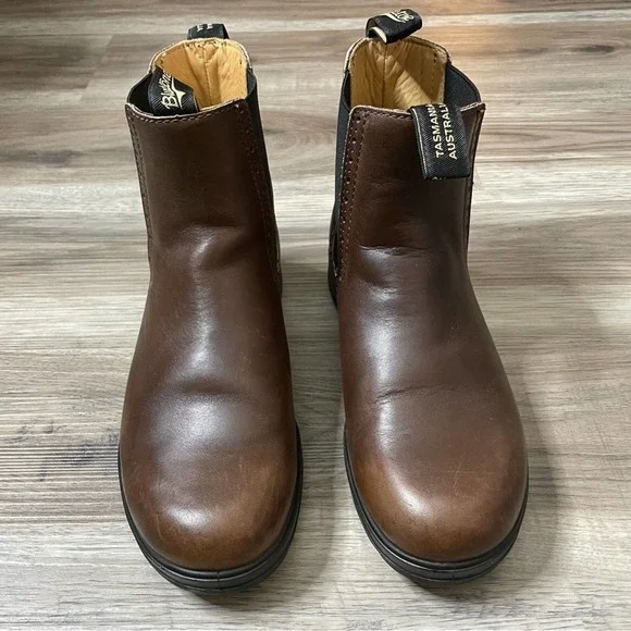 Blundstone Original High Top Chelsea Boot Brogue Size 6 AUS, US women 9. - Picture 7 of 9